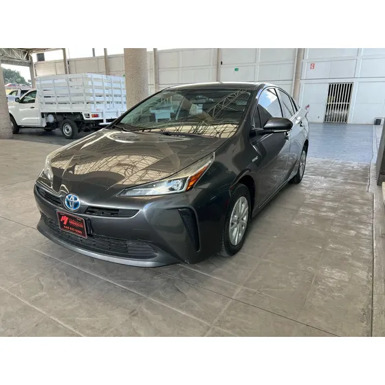 Toyota Prius 1.8 Base Cvt
