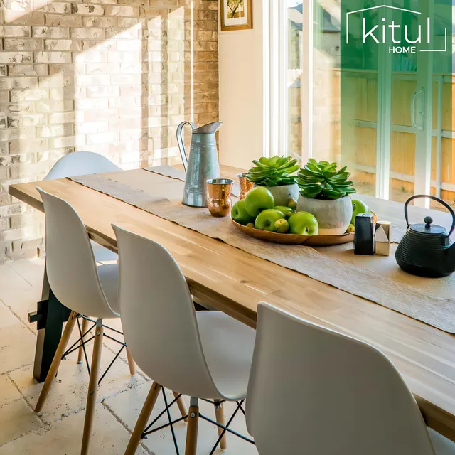 Set 4 Sillas Diseño Eames Minimalista Moderna Comedor Cocina Estructura De La Silla Marrón Asiento Blanco Diseño De La Tela Plastico