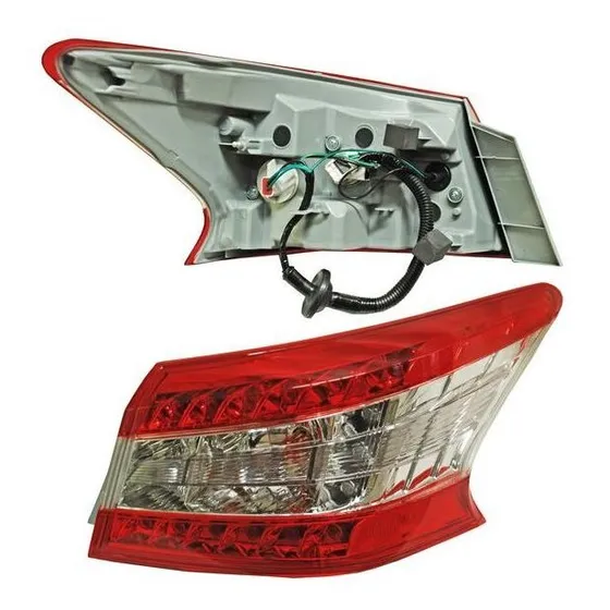 Calavera Nissan Sentra 2013 - 2016 Ext C/arnes Derecha