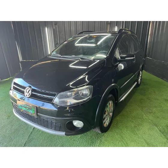 Volkswagen Suran Cross 1.6 Highline 101cv