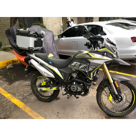 300cc Seminueva $42,000 A Tratar