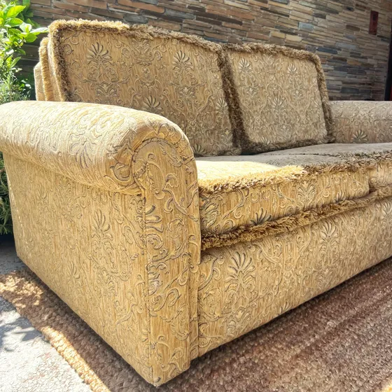 Sillón De Dos Cuerpos En Brocato Hermoso ! Beige