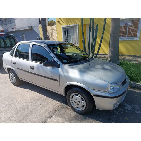 Chevrolet Corsa Classic 1.6 Gl Aa Super