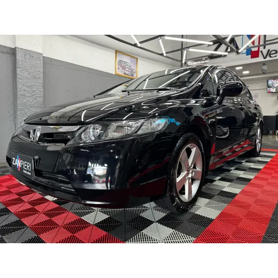 Honda Civic 1.8 Lxs 16v Flex 4p Automático