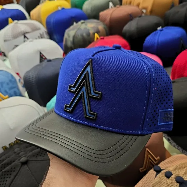 Gorras Alevate Apparel Azul Alta Gama Con Estuche De Lujo
