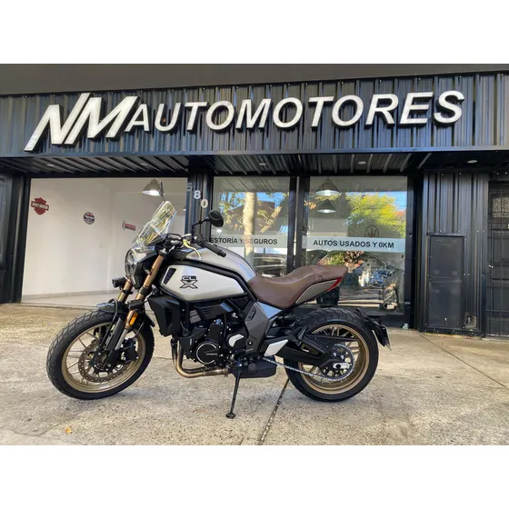 Cf Moto 700 Cl-x Hermitage