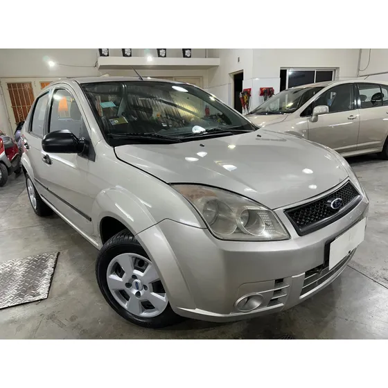 Ford Fiesta Max 1.6 Max Ambiente Plus Mp3