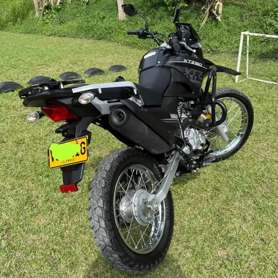 Moto Yamaha Xtz150 Negra En Perfecto Estado, Único Dueño