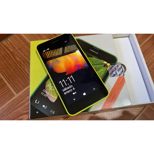 Nokia Lumia 630 Amarillo Impecable Sistema Microsoft. No What.