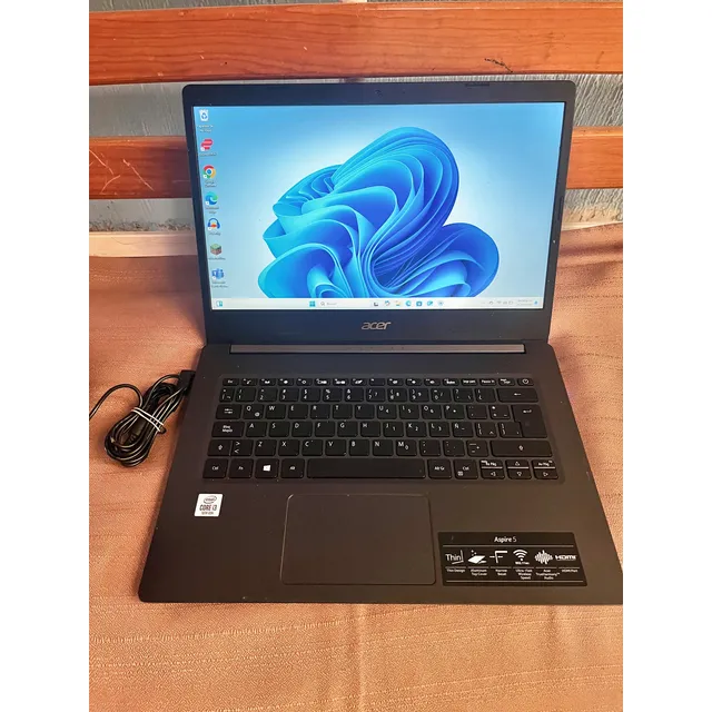 Laptop Acer Core I3 10a Gen, 4gb Ram, 128gb Ssd Negro
