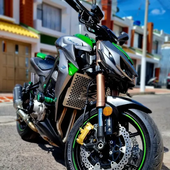 Kawasaki Z1000