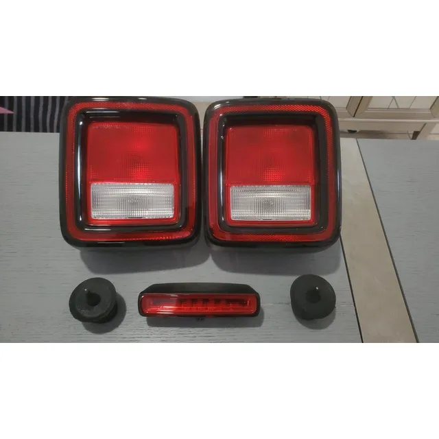 2015-2022 Jeep Wrangler Faros Posteriores Nuevos Mopar