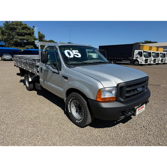 Ford F-350 2005 Carroceria Prata