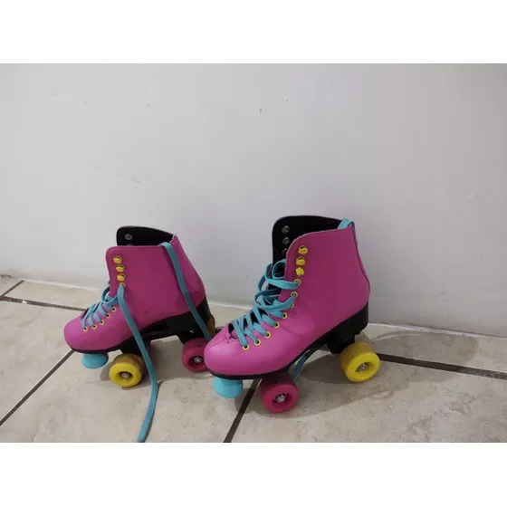 Patines 4 Ruedas Rosas/ Amarillos ( Soy Luna) 