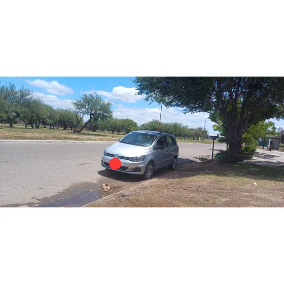 Volkswagen Suran 1.6 Comfortline 101cv