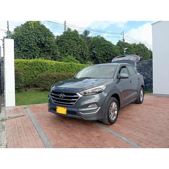 Hyundai Tucson 2.0 Advance 4x2 At