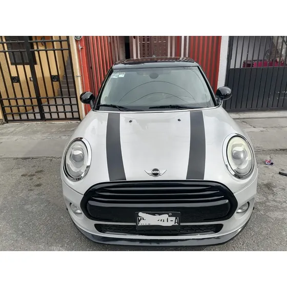 Mini Cooper 1.5 Pepper 5 Puertas At