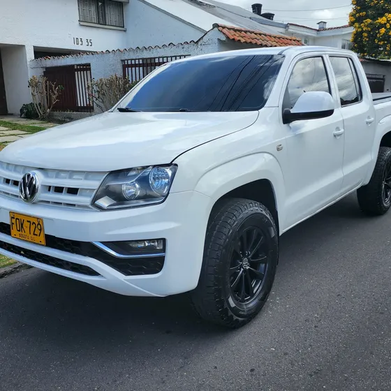Volkswagen Amarok 2019 2.0 Trendline 340cv 4x4