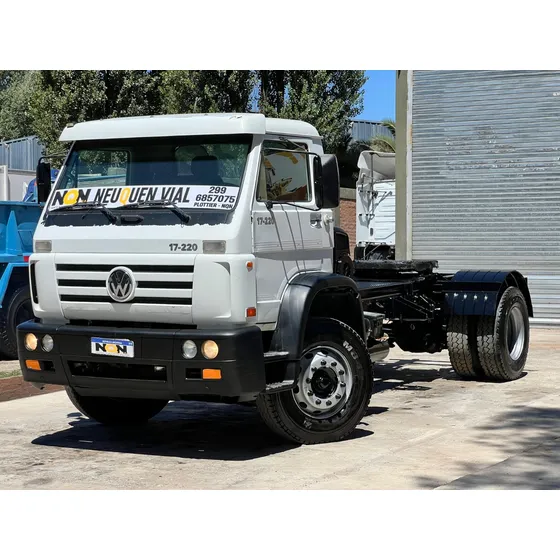 Volkswagen 17220 Tractor 2009 Con Equipo Hidráulico Nqnmaq