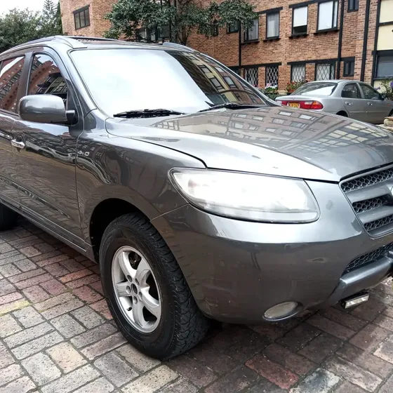 Hyundai Santa Fe 2007 2.7 Gl Automática 4x4