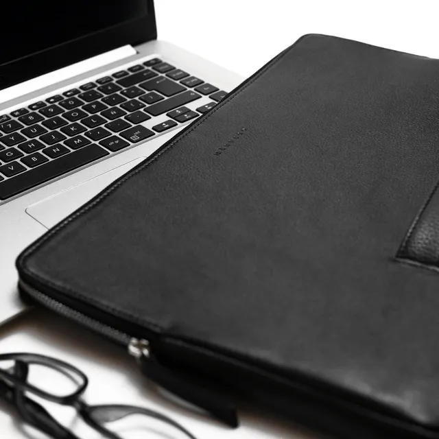 Funda De Cuero Vacuno Para Notebook Mârsago Varios Tamaños