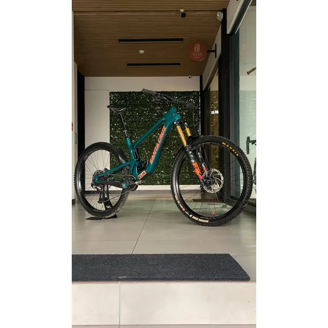 Santa Cruz Hightower Perfecto Estado 2023
