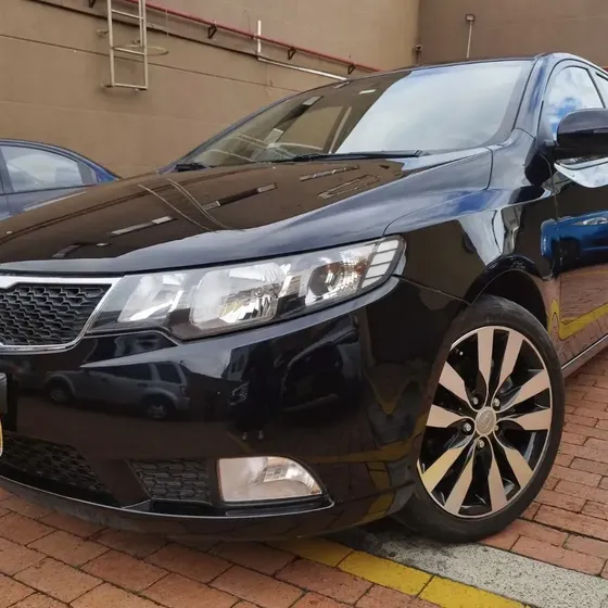 Kia Cerato Forte 2013 1.6 Hb
