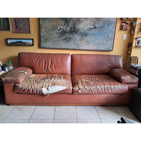 Sofa De Cuero De 3 Puestos Usado Para Retapizar