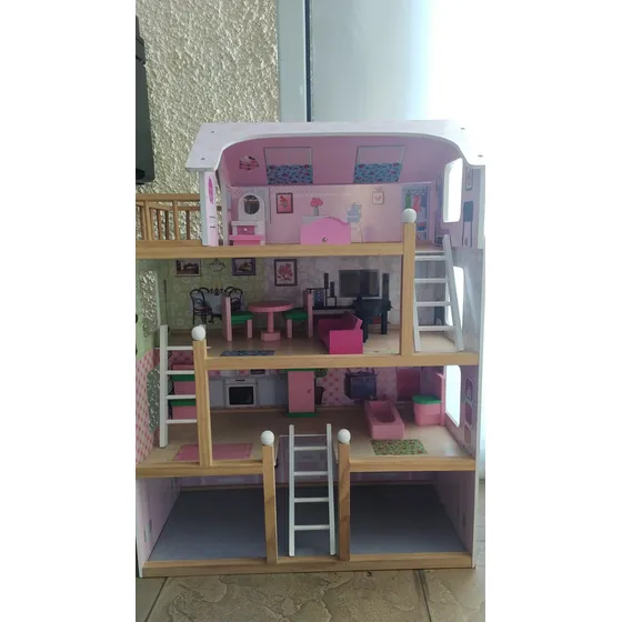 Casa De Muñecas