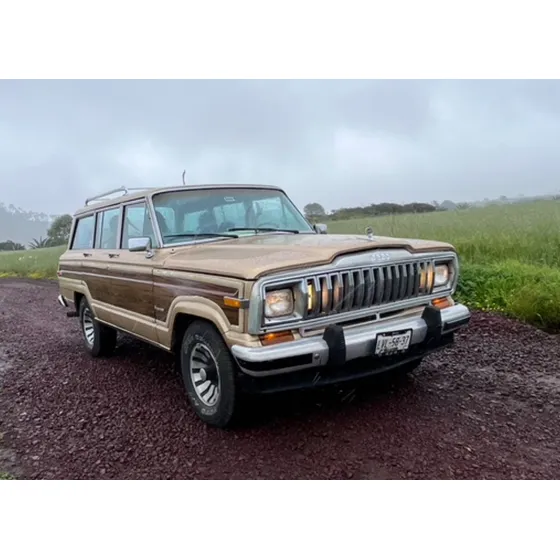 Jeep Grand Wagoneer Limited Base Piel 4x4 Mt