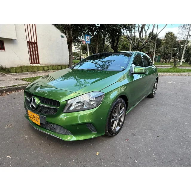 Mercedes-benz Clase A 1.6 A200 A/t Sun Roof 2017