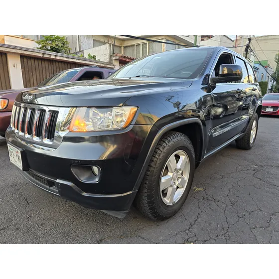 Jeep Grand Cherokee Laredo V6 Lujo 4x2 At