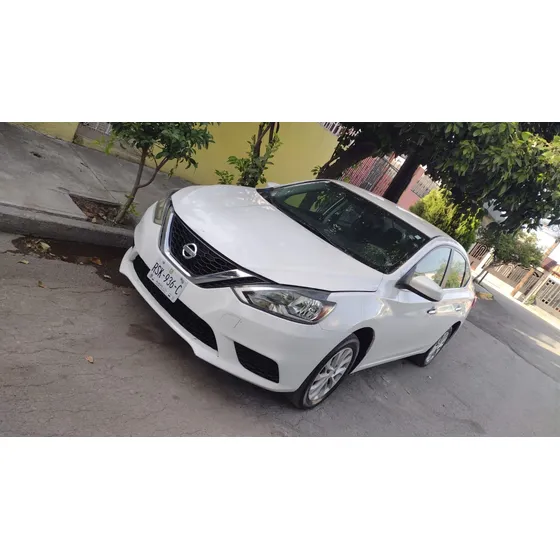 Nissan Sentra 1.8 Advance Mt