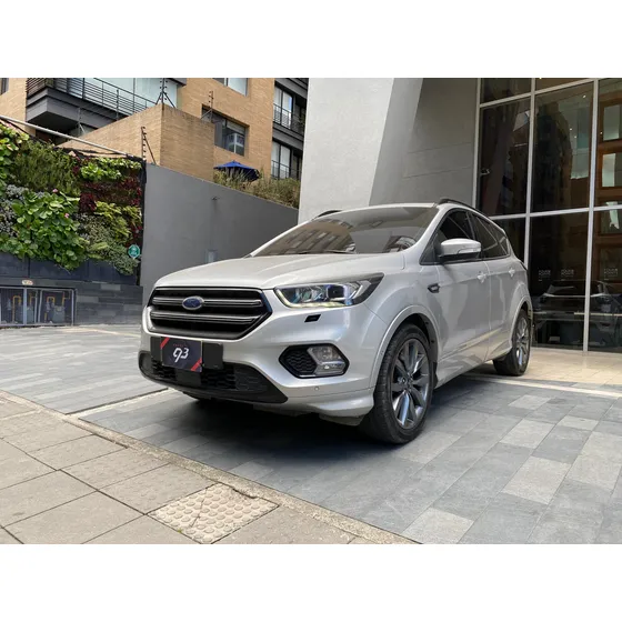 Ford Escape St Line