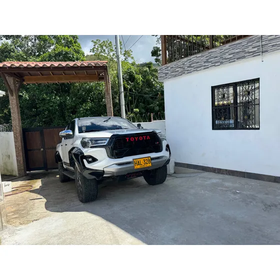Toyota Hilux 3.0 Srv