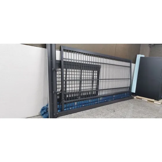 Portão Alumínio 5,25x2,50 Com 2 Motores Completo 
