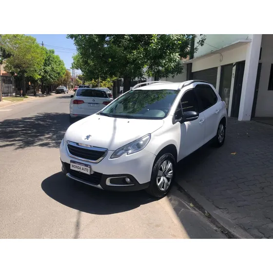 Peugeot 2008 1.6 Allure