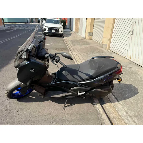 X-max 300 Modelo 2025