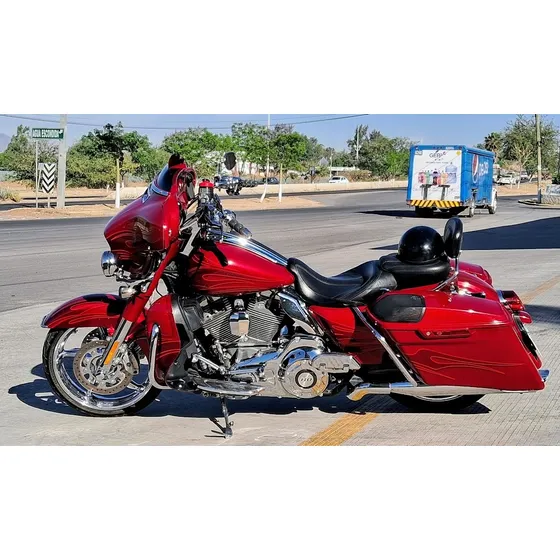 Harley Davidson Street Glide Cvo Atomic Red