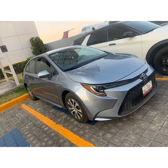 Toyota Corolla 1.8 Hybrid At