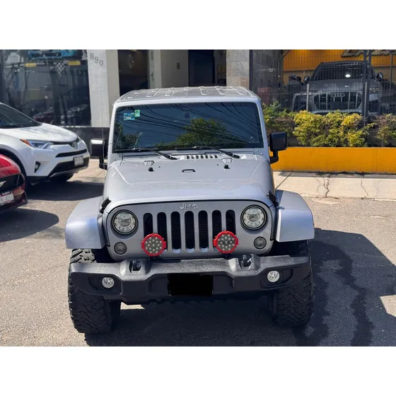 Jeep Wrangler 3.6 3p Sahara 4x4 At