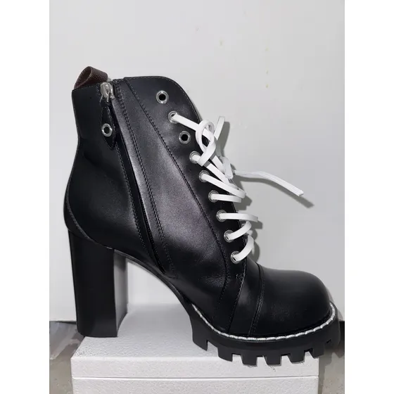 Botines Louis Vuitton De Piel Originales Totalmente Nuevos