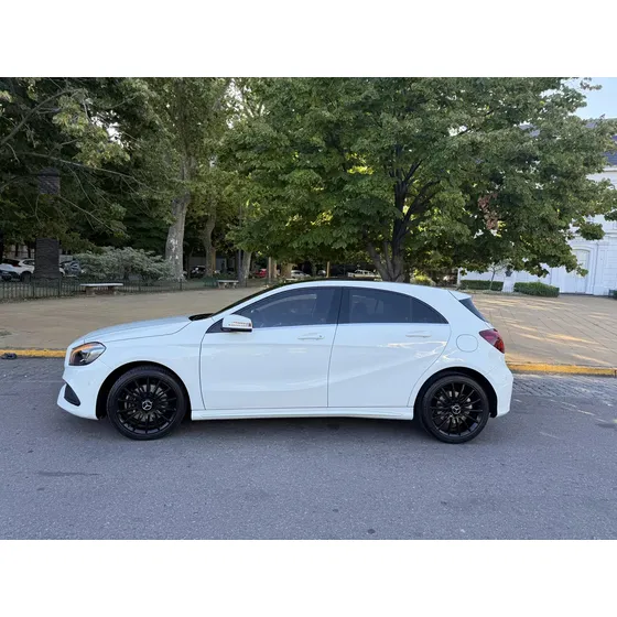 Mercedes-benz Clase A 2.0 A250 Amg-line 211cv
