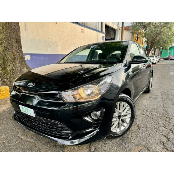 Kia Rio 1.6 L Hatchback Mt