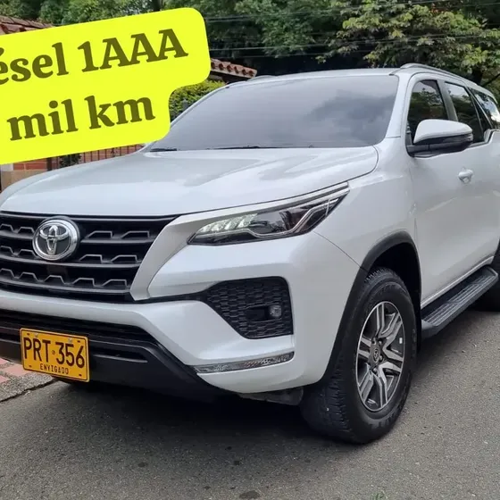 Toyota Fortuner 2025 2.8 Diesel Sr 4x2 At