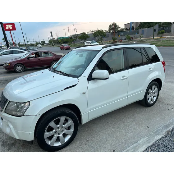 Suzuki Grand Vitara 2.4 Gl L4 At