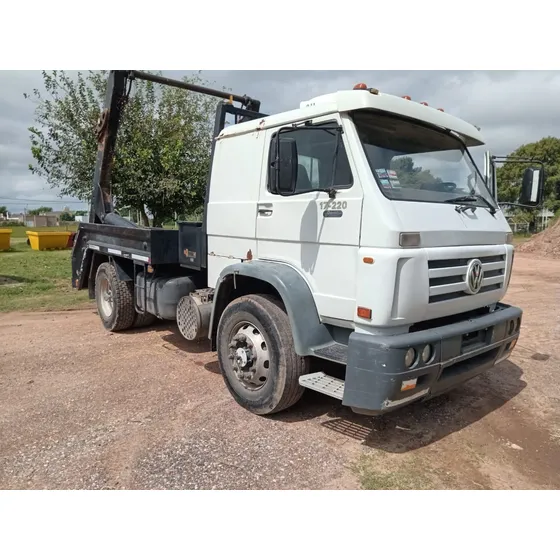 Volkswagen 17220 Con Portavolquete Innovar Mb Estado