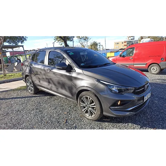 Fiat Cronos 1.8 16v Precision
