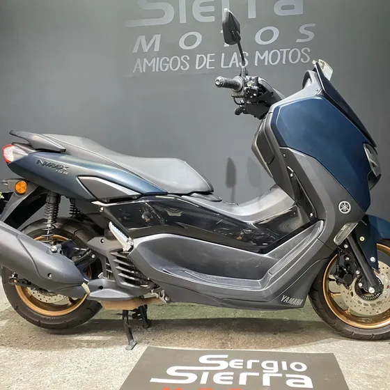 Yamaha N Max Connected Verde 2026
