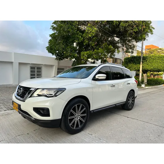 Nissan Pathfinder 3.5 R52 Sense
